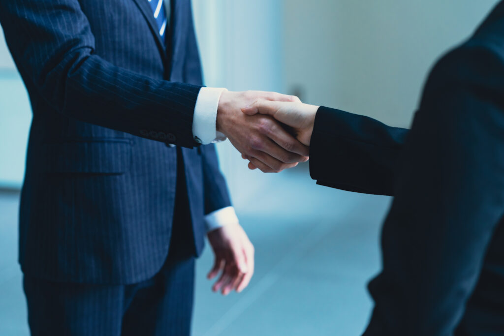 How Alternatives Help RIAs Grow AUM and Strengthen Client Relationships